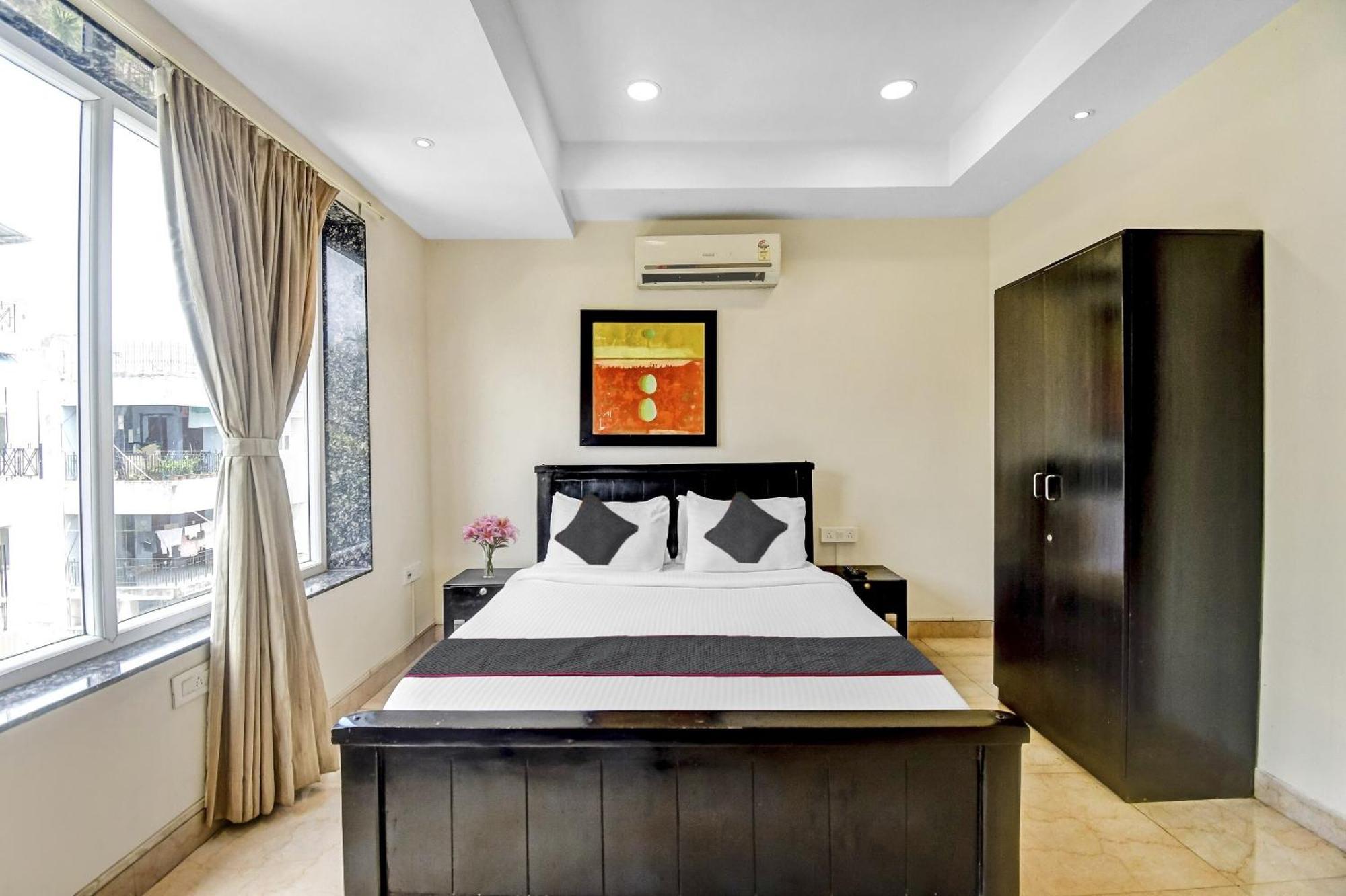 Super Townhouse All In One Колката Екстериор снимка